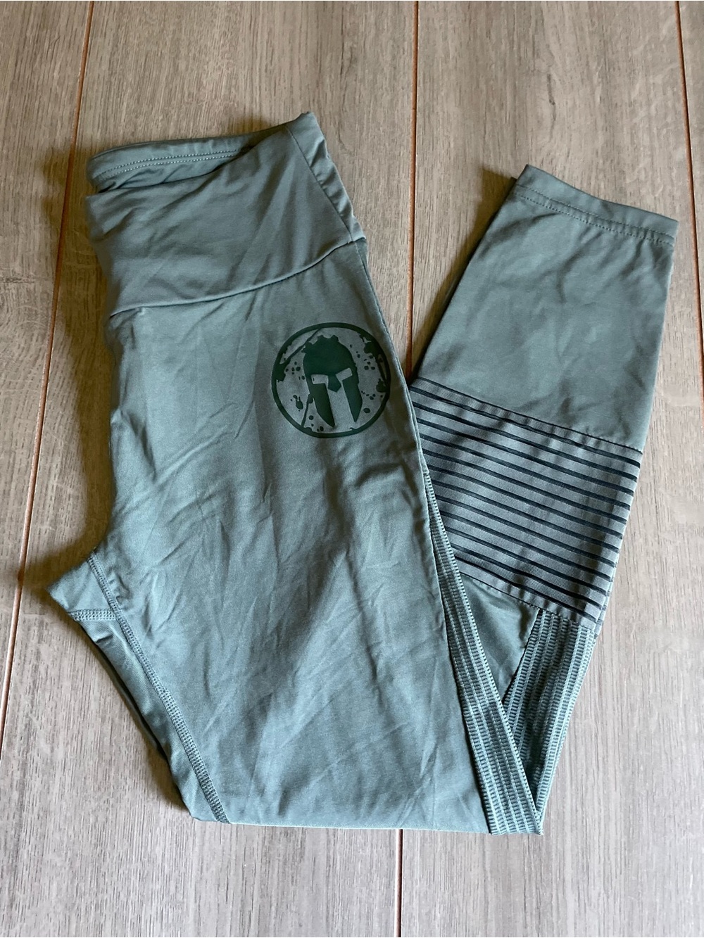Craft women's medium green athletic leggings